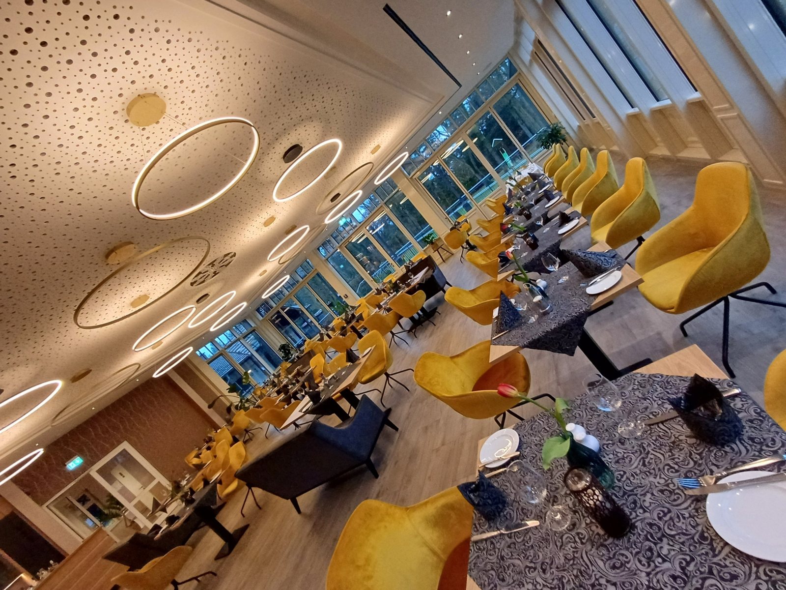 Der Gastraum des Restaurants